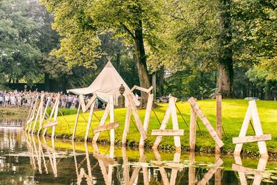 Helft kaarten Mañana Mañana al weg, camping is uitverkocht