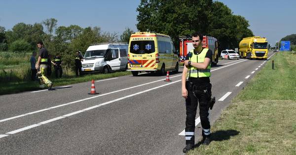 Lichtgewonde bij beginnende autobrand in Zuilichem | 112 | bd.nl - BD.nl