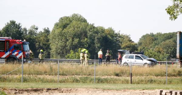 Vertraging op A12 bij Zevenaar na ongeluk neemt af.