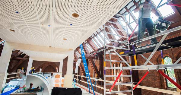 Bij verbouwing van kerk in Esbeek worden grenzen opgezocht