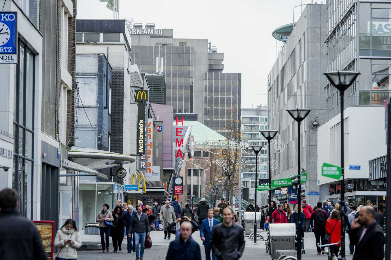  Winkels in Rotterdam  voor het eerst in avond open op Goede 