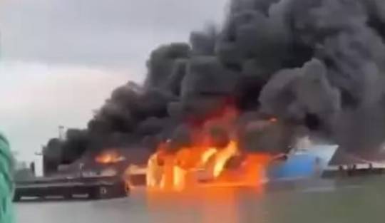 Brand in Russische haven na Oekraïense aanval op ferry