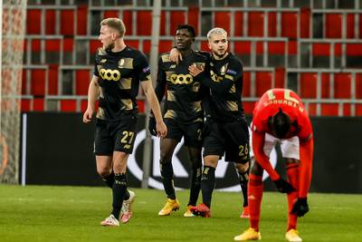 Standard sluit Europa League-campagne eervol af met 2-2-gelijkspel tegen Vertonghen en Benfica