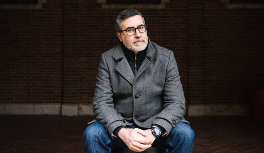 Dyab Abou Jahjah: ‘Voor mij is de zoektocht naar het centrum voorbij. Gaza heeft mij opnieuw geradicaliseerd’