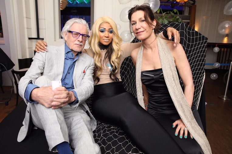 Het Boekenbal: rondjes lopen en pas later mal dansen | Het Parool