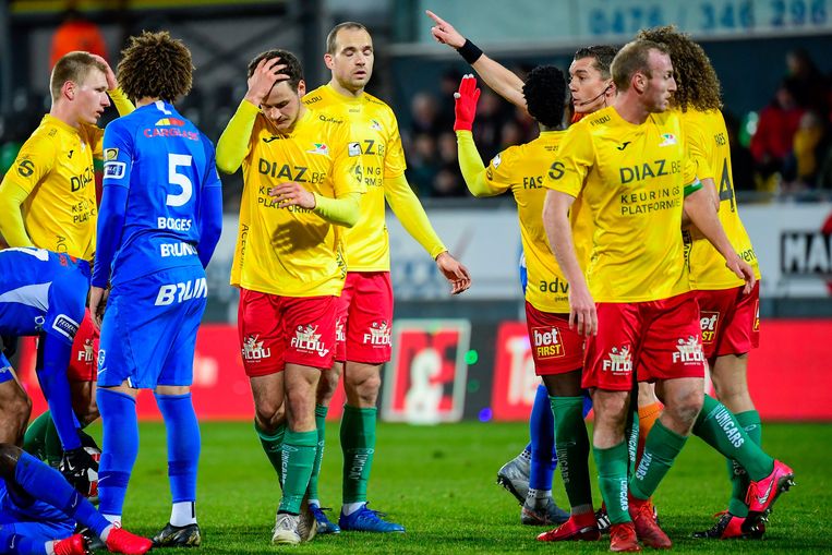 Genk vloert Oostende na rust en kan het thuis in absolute ...