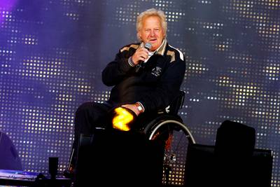 Bekende zangers reageren op het overlijden van Koos Alberts