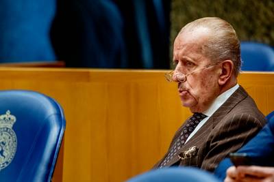 Hiddema wil senaat afschaffen: ‘Belachelijk instituut’