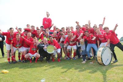 Hoedekenskerke/Kwadendamme en Dauwendaele spelen finale bij Lewedorpse Boys