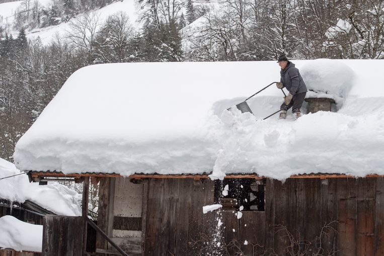 Oostenrijk kreunt onder sneeuwval: lawinegevaar op hoogste ...