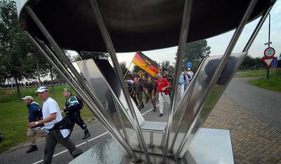 ‘Nijmegen, laat herdenking 'nazi-kerkhof' stoppen’