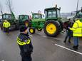 Boerenprotest bij het distributiecentrum van Lidl in Oosterhout.