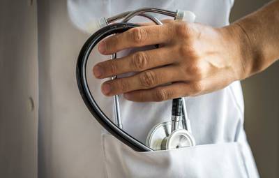 Bestuur vereniging verpleegkundigen treedt af na opstand onder achterban