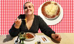 Onze spaghettispecialist Lara proeft de befaamde bolognese van Den Trol. 