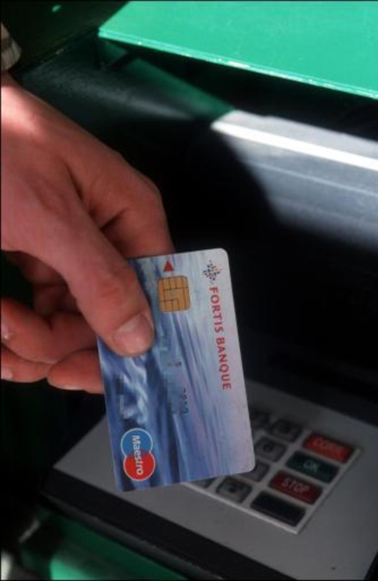 Fortis Lanceert Herlaadbare Prepaid Bankkaart De Morgen