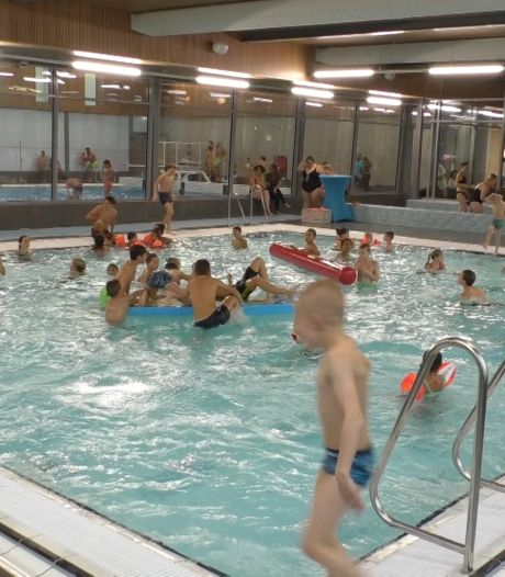 Nieuw Zwembad Ambacht Moet Op Zondag Open Voor Recreatiezwemmers Dordrecht Ad Nl
