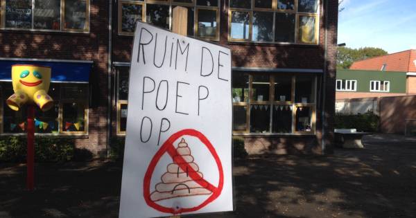 Teteringse kinderen op Dierendag: 'Ruim de poep op!'