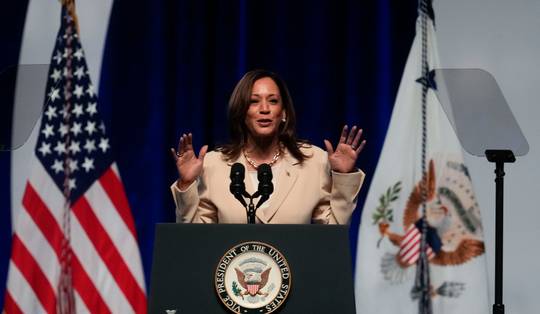 Meer dan 128 miljoen keer bekeken dankzij Elon Musk, maar deze video van Kamala Harris is zo fake als wat