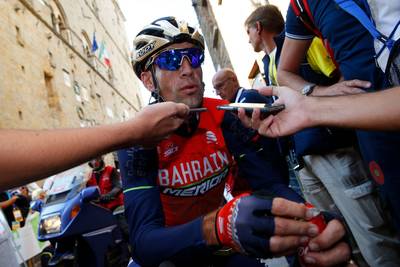 Meesterdaler Nibali wint voor tweede keer Ronde van Lombardije