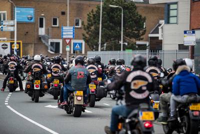 Grote politiecontrole tijdens feestje Hells Angels in Harlingen