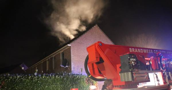Zolderbrand op de Maasstraat in Enspijk
