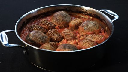 6. Boulettes, patates, sauce tomate