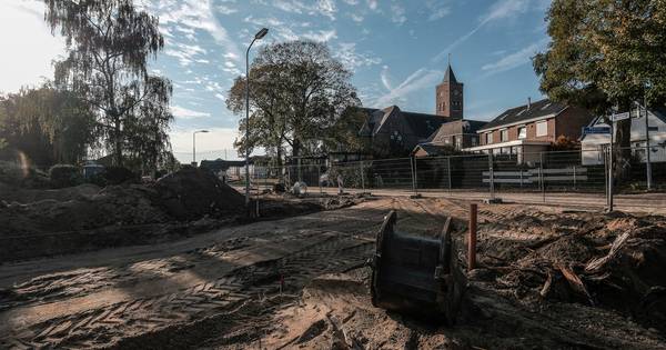Veel straten in Giesbeek worden opengebroken voor een nieuw riool