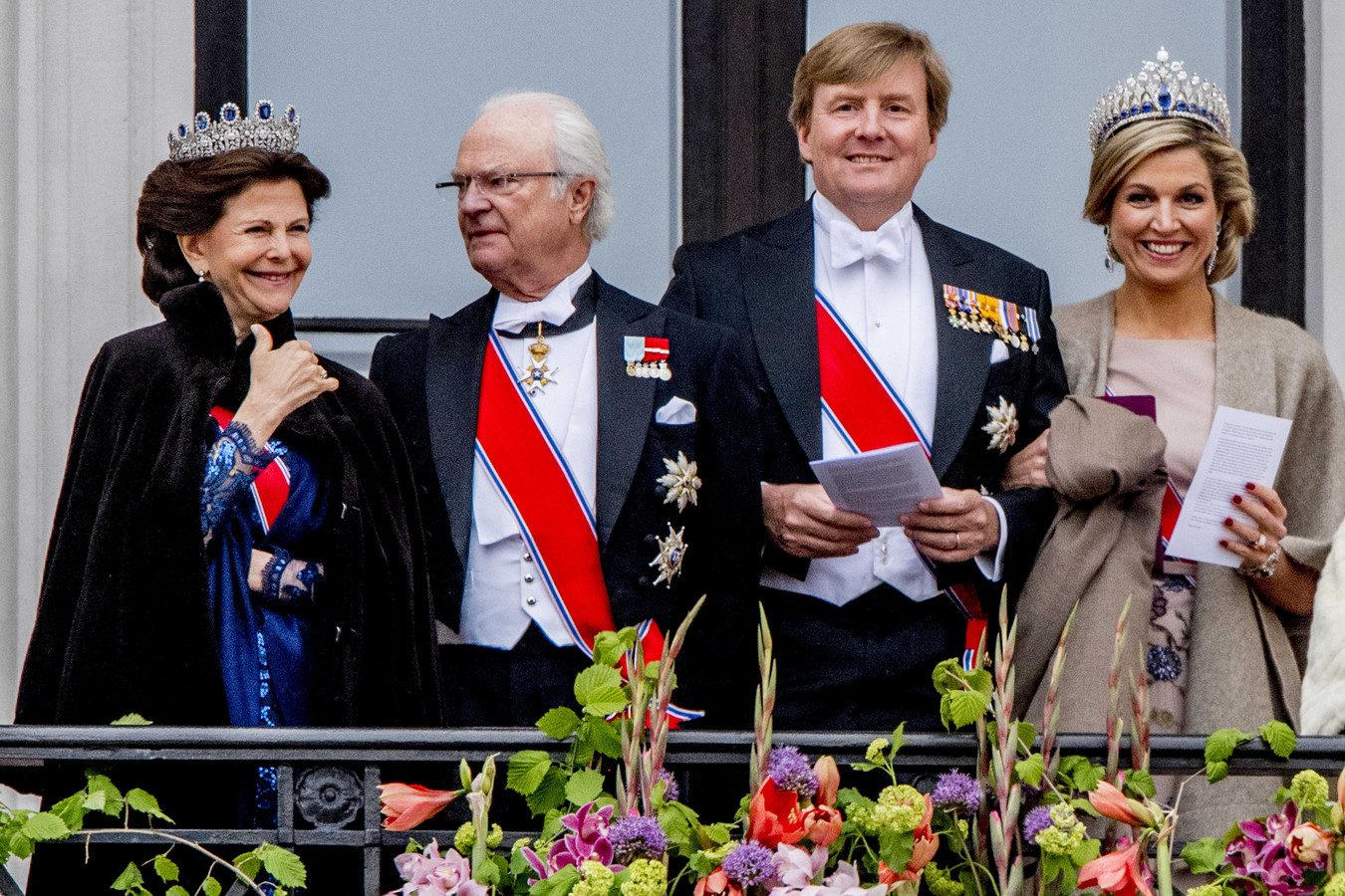 WillemAlexander en Máxima bij zanghulde voor Noors koningspaar Foto pzc.nl