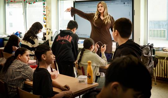 Hoe praat je met een kind over oorlog? ‘Wimpel de vragen vooral niet af’