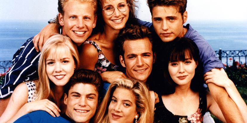 Zin in! Beverly Hills 90210 preview teaser trailer laat cast zich herenigen op theme song