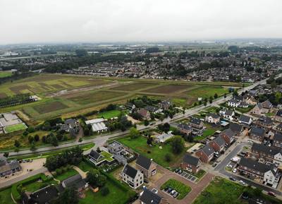 Succesvolle nieuwbouwwijk Casterhoven steekt de Hoofdweg over