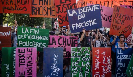 Frankrijk wacht politiek een uiterst ongewisse toekomst: ‘We staan voor een ernstig gevaar’