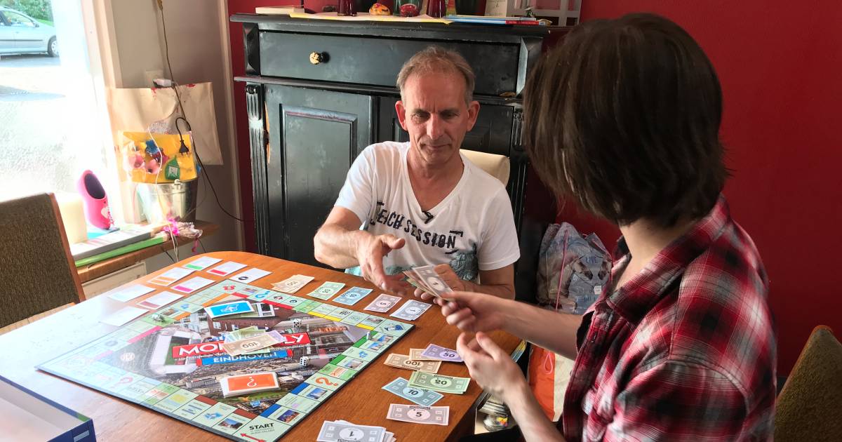 Van kapitale villa naar portemonnee met 35 euro: Johan Vlemmix houdt er een 'wereldervaring' aan ...