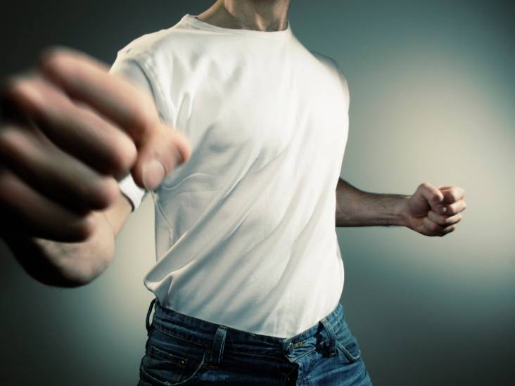 Twee Agressieve Mannen Uit Zundert En Etten Leur Opgepakt Scholden Met Ziektes En Bedreigden Agenten 112 Misdaad Bndestem Nl