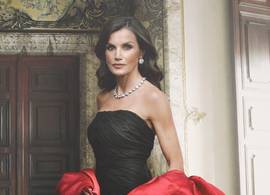 Balenciaga, topfotograaf Annie Leibovitz en koningin Letizia pakken prachtig uit voor Spanje