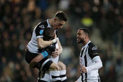 Heracles verder met Kuwas en Peterson