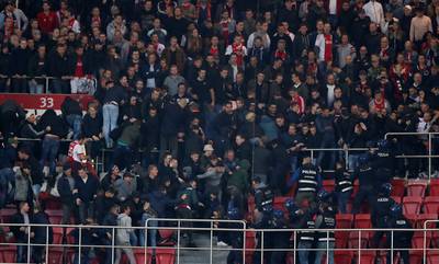 Ajax krijgt flinke boete vanwege wangedrag supporters