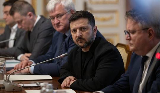 Zelensky kondigt ‘veertigdaagse operatie’ aan die Rusland moet dwingen de oorlog te beëindigen