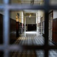 Als ik op mijn zij lag in de cel, kon ik zelfs mijn knieën niet optrekken