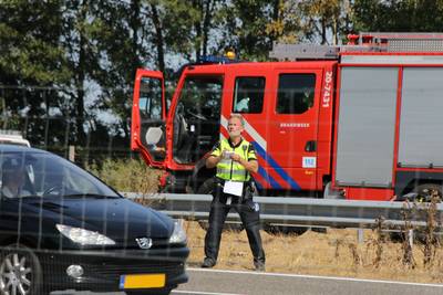 Bestuurders hinderen hulpverleners bij dodelijk ongeluk op A58: 'Respectloos'