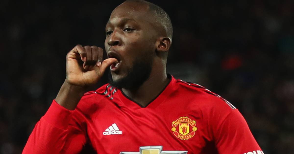 Geheimdoenerij rond baby Lukaku blijft: Romelu houdt duimmysterie levendig | Voetbal | hln.be