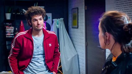 54. Lisa en Nathan vieren hun eerste shoot
