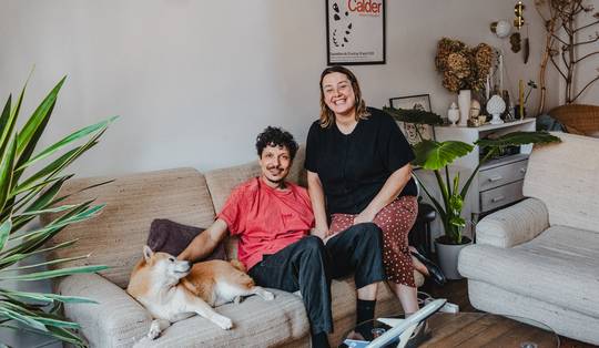 Hoe een petsit-app het leven van Victoria en Amir voorgoed veranderde: ‘Ik voel me hier echt compleet’
