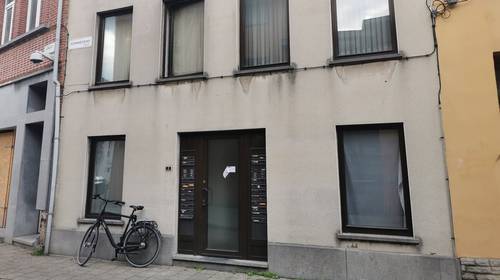 Huisbaas vindt gemummificeerd lichaam in appartement in Antwerps Schipperskwartier
