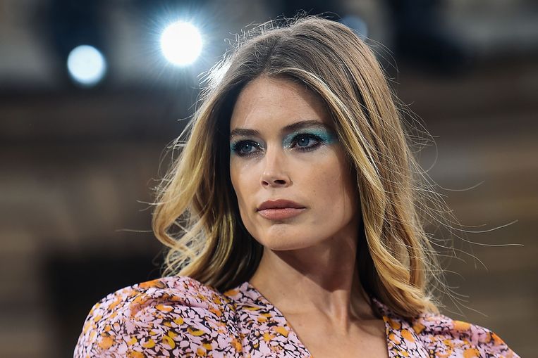 Doutzen Kroes Zit Na Uren Research Met Veel Vragen Over Corona Trouw