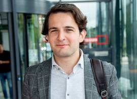 Zó ziet de vriendin van mediadeskundige Rob Goossens eruit