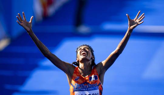 Hassan doet wat eigenlijk niet kan: alsnog de olympische marathon winnen