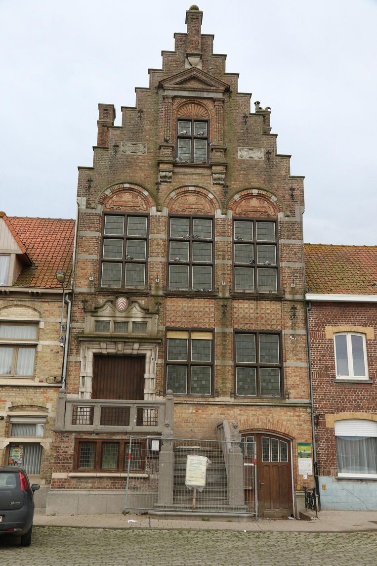 Poging zoveel om oud gemeentehuis te verkopen Heuvelland Regio HLN