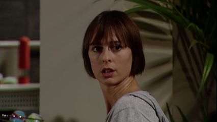 37. Sara - 37