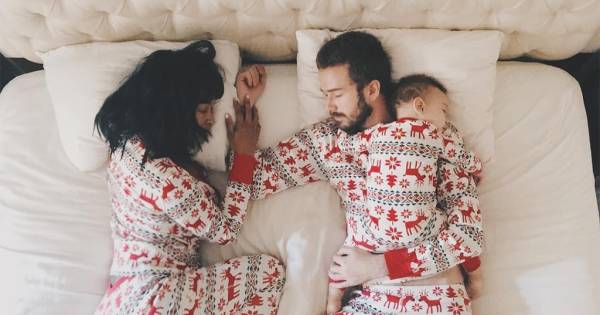 Vergeet De Onesie Of Kersttrui Dit Jaar Dragen We Allemaal Een Famjam Bizar Ad Nl